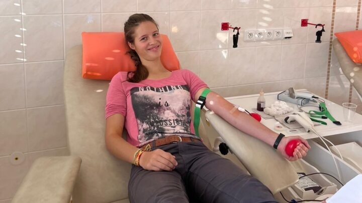 Rokycanští studenti přišli darovat krev