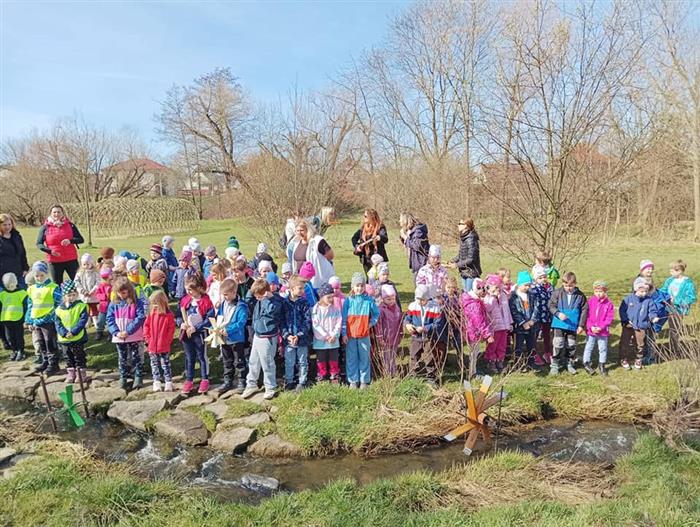 Rokycanský Rakováček oslavil Den vody s dětmi z mateřské školy