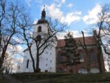 Kostel sv. Petra a Pavla v Kralovicích, foto: Krabat77, CC BY-SA 3.0, https://commons.wikimedia.org/w/index.php?curid=31750073