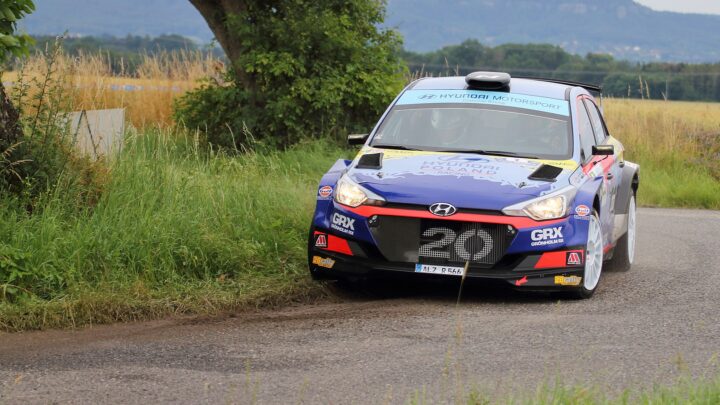 Rallye Šumava a Historic Vltava Rallye zkomplikují dopravu v okolí Klatov. Na řadě míst budou uzavírky