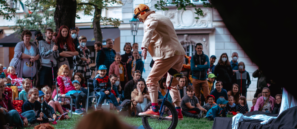 Do Plzně se vrací nový cirkus – festival Žonglobalizace