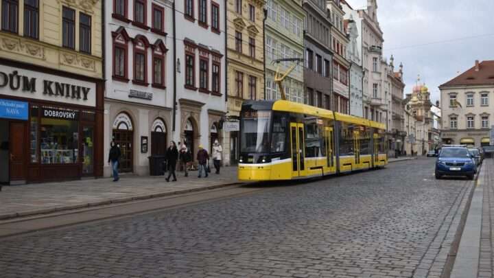 Plzeň bude v létě znovu plná uzavírek. Tramvajový provoz bude pět měsíců hodně komplikovaný