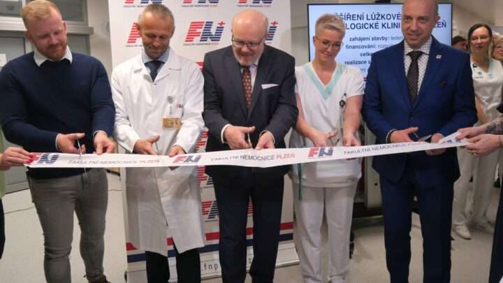 V nových prostorách metabolické jednotky intenzivní péče ve FN Plzeň se budou zachraňovat životy