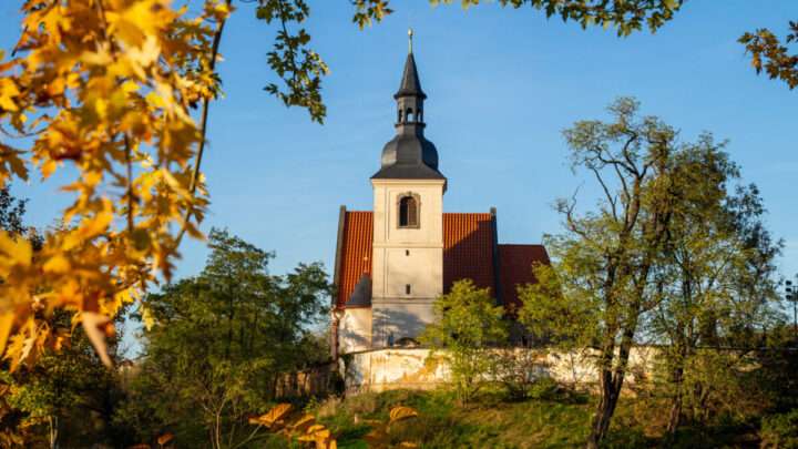 Na plzeňské Doubravce si svátek užijete venku. Čeká na vás stopovačka i vědomostní stezka